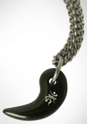 Magatama necklace with silver text